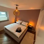 Own Terrace - Own Frontdoor - 2 65qm Düsseldorf