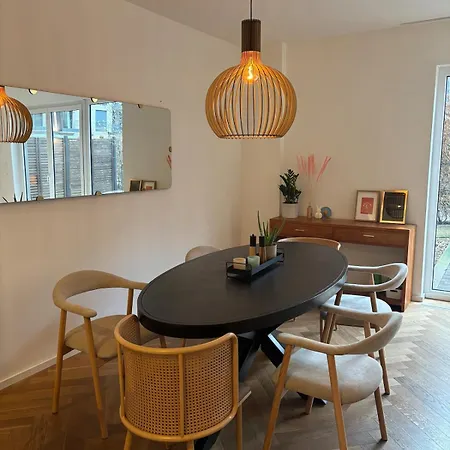 Apartment Own Terrace - Own Frontdoor - 2 65qm