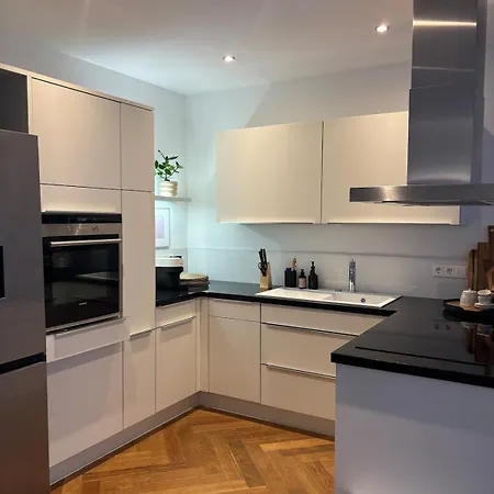 Own Terrace - Own Frontdoor - 2 65qm Apartment *